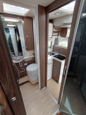 Benimar Tessoro 494 - Photo 17