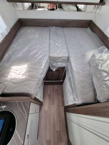 Benimar Yrteo 861 - Photo 14