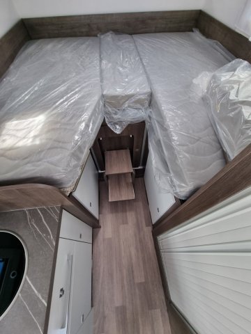 Benimar Yrteo 861 - Photo 15