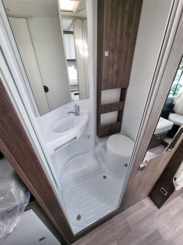 Benimar Yrteo 861 - Photo 20