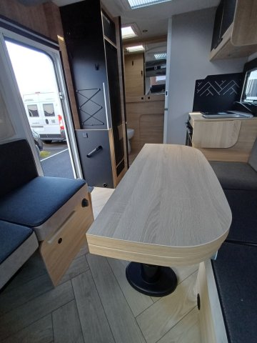 Challenger 250 Graphite Edition - Photo 8