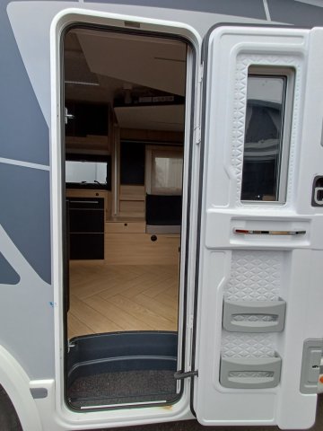 Challenger 270 Graphite Edition - Photo 5