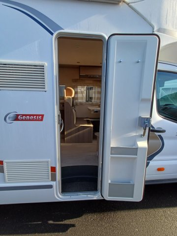 Challenger Genesis 288 EB - Photo 4