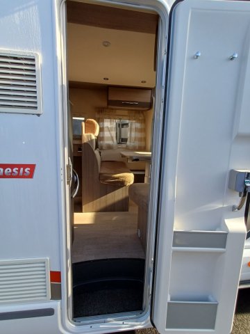 Challenger Genesis 288 EB - Photo 5