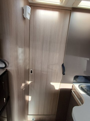 Challenger Genesis 288 EB - Photo 13