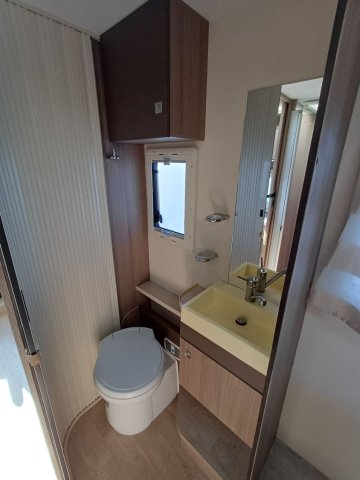 Challenger Genesis 288 EB - Photo 17