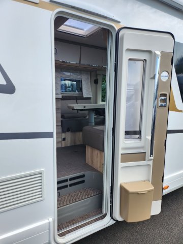 Eura Mobil Integra Line IL 720 EF - Photo 7