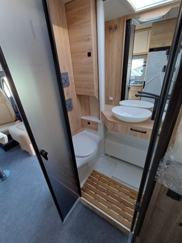 Eura Mobil Xtura 686 EF X TURA - Photo 18