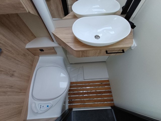 Eura Mobil Xtura 686 EF X TURA - Photo 19