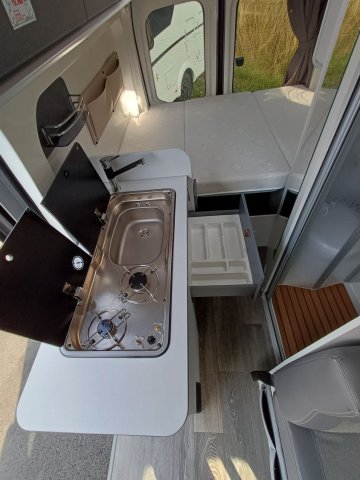 Font Vendome Forty Van 4x4 - Photo 20