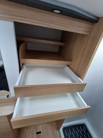 Pilote G 690 D Expression 690D - Photo 25