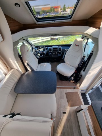 Pilote P 650 C Expression - Photo 10