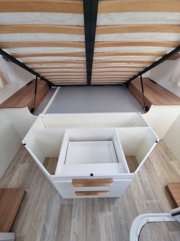 Pilote P 650 C Expression - Photo 19