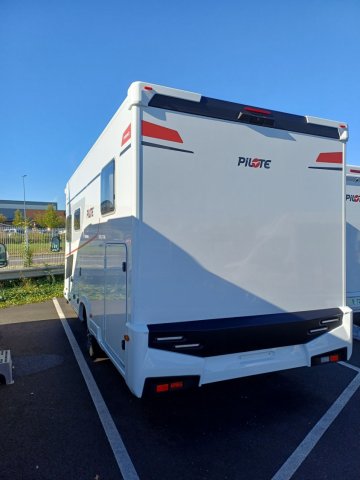Pilote P 740 FGJ Evidence - Photo 4