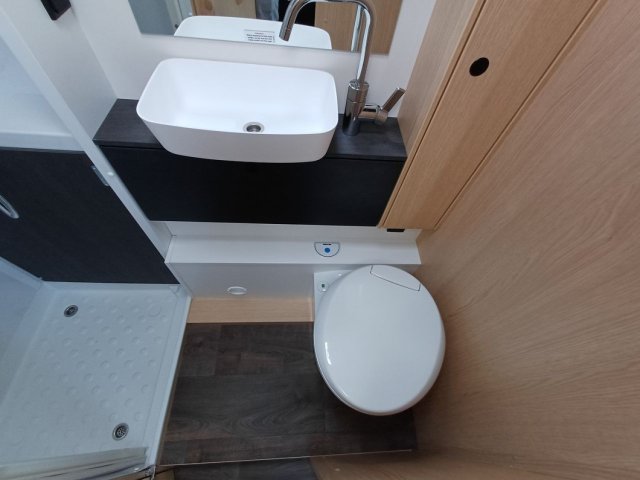 Sunlight A 70 - Photo 20