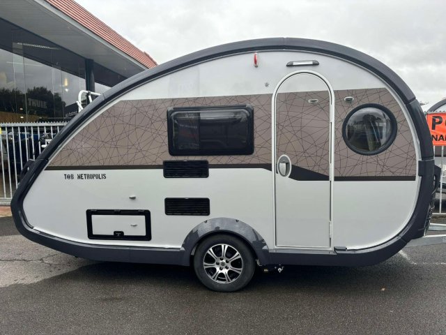 T@b 400 Metropolis Occasion