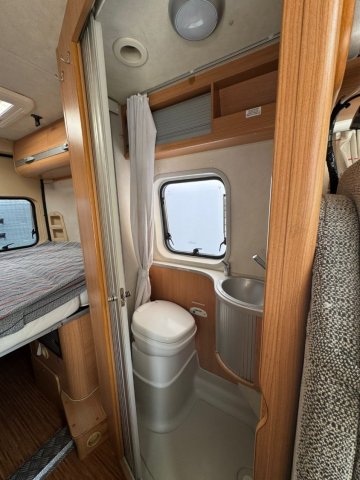 Adria Twin 540 2.3L 120CH - Photo 10