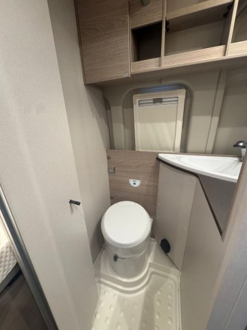 Burstner Campeo 2.3L 140CH - Photo 12