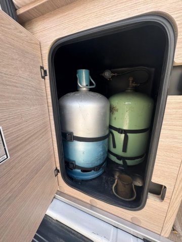 Burstner Campeo 2.3L 140CH - Photo 19