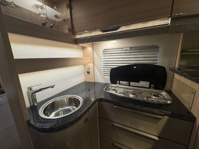 Burstner Ixeo IT 680 G 2.3L 130CH - Photo 17