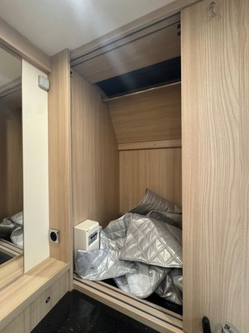 Burstner Ixeo IT 680 G 2.3L 130CH - Photo 21