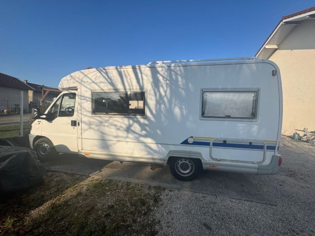 Burstner T604 2.8L 122CH - Photo 4