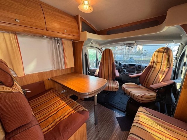 Burstner T640 2.3L 130CH - Photo 10