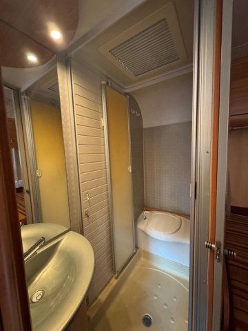 Burstner T640 2.3L 130CH - Photo 12