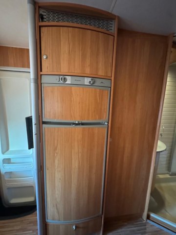 Burstner T640 2.3L 130CH - Photo 17