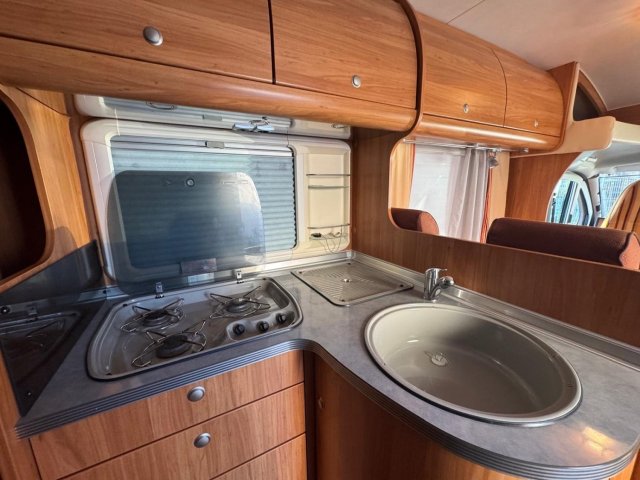 Burstner T640 2.3L 130CH - Photo 20