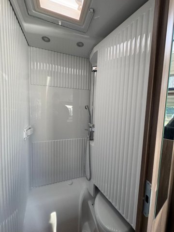 Carado V132 2.3L 140CH - Photo 10