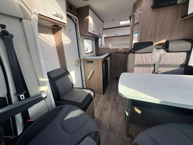 Carado V132 2.3L 140CH - Photo 12