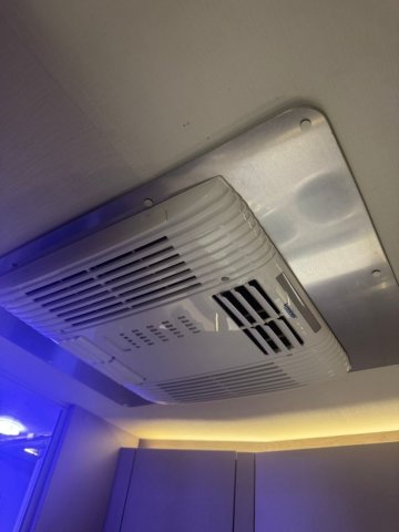 Challenger 260 Graphite Edition 2.3L 170CH - Photo 11