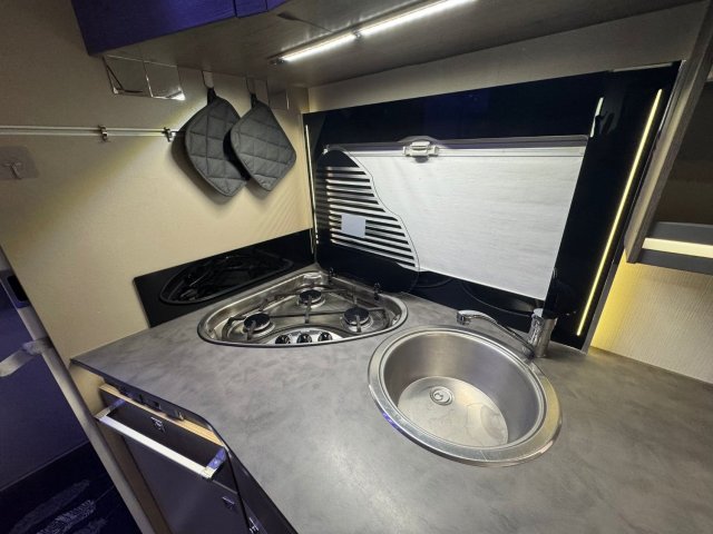 Challenger 260 Graphite Edition 2.3L 170CH - Photo 15