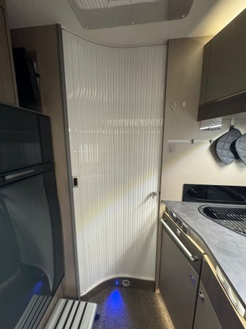 Challenger 260 Graphite Edition 2.3L 170CH - Photo 19