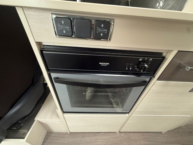 Chausson Travel Line 711 - Photo 16