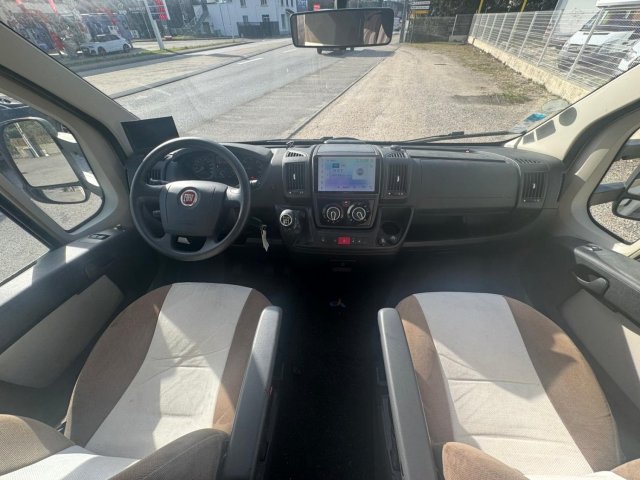 CI Magis Plus 65 XT 2.3L 140CH - Photo 8