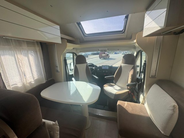 CI Magis Plus 65 XT 2.3L 140CH - Photo 16