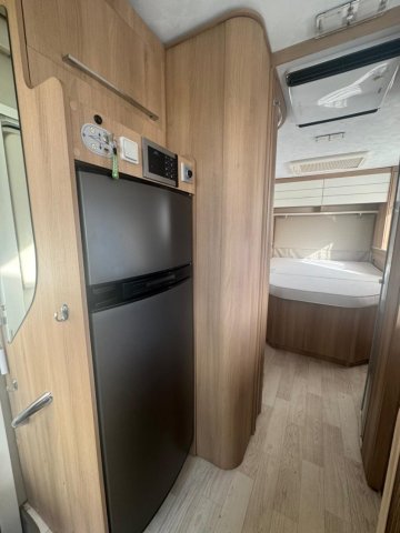 CI Magis Plus 65 XT 2.3L 140CH - Photo 18