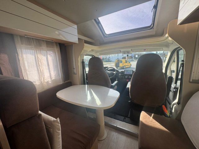 CI Magis Plus 65 XT 2.3L 140CH - Photo 21