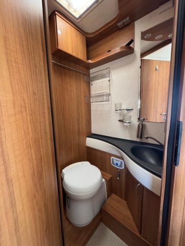 Eura Mobil Camping-car FIAT 2.3L 130 Ch - Photo 8