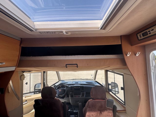 Eura Mobil Terrestra Ti 560 FIAT 3L 160 CH - Photo 17