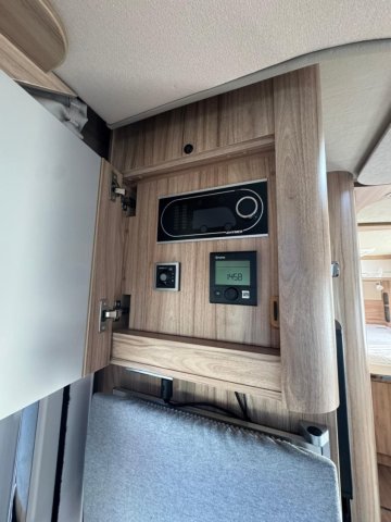 Hymer T 598 Gl 2.3L 130CH - Photo 9