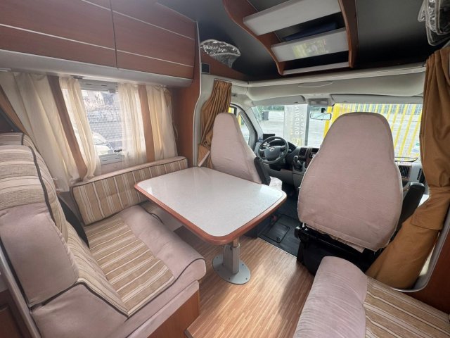 Mc Louis Tandy 673 2.3L 130CH - Photo 10