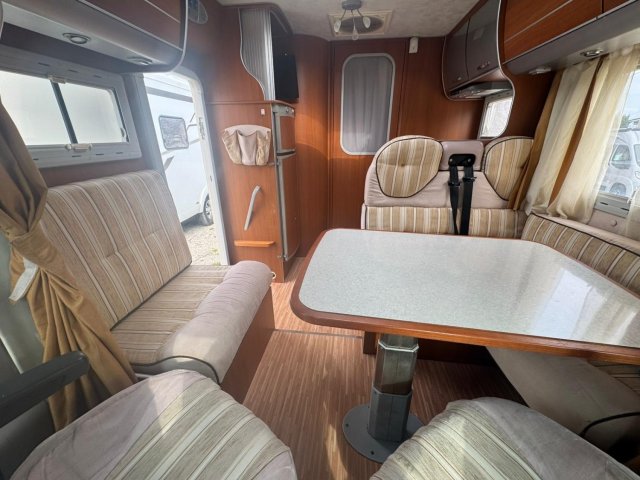 Mc Louis Tandy 673 2.3L 130CH - Photo 16