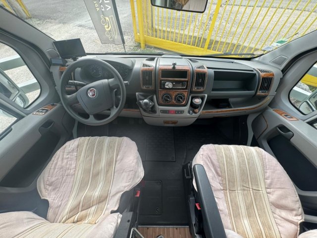 Mc Louis Tandy 673 2.3L 130CH - Photo 17