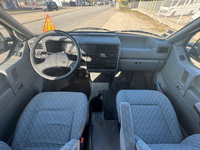 Multivan T4 2.5 TDI 130CH - Photo 8