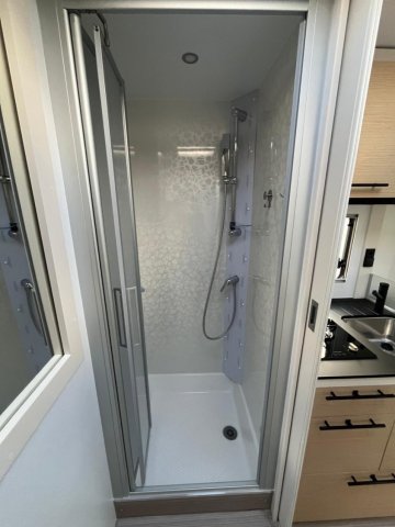 Notin Vera FIAT 2.2 140 Ch - Photo 22