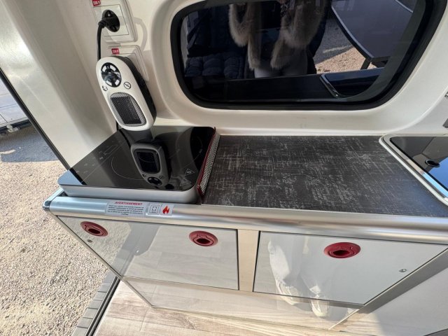 Opel Vivaro Azur 2 - Photo 21