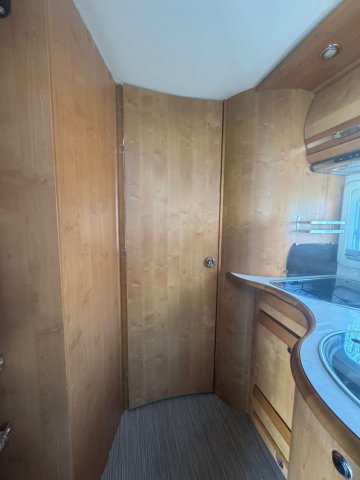 Rapido 7090 DF 2.2L 130CH - Photo 9